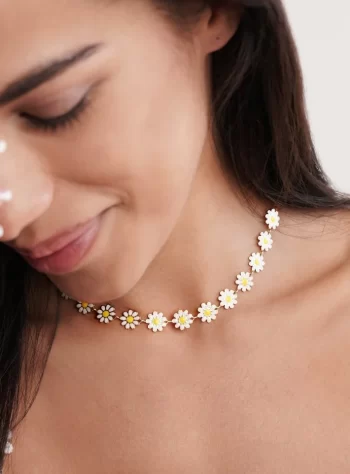 White Daisy Flower Necklace