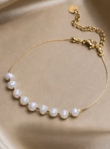 Eva Freshwater Pearl Bracelet
