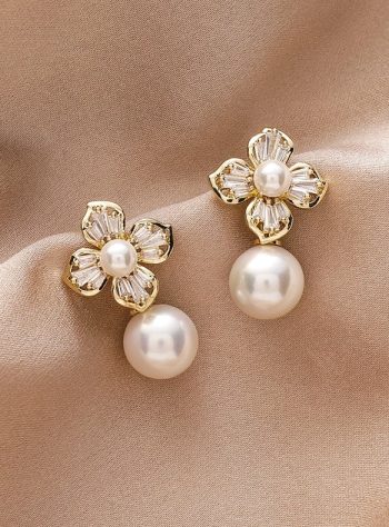 Pearl & Crystal Flower Earrings
