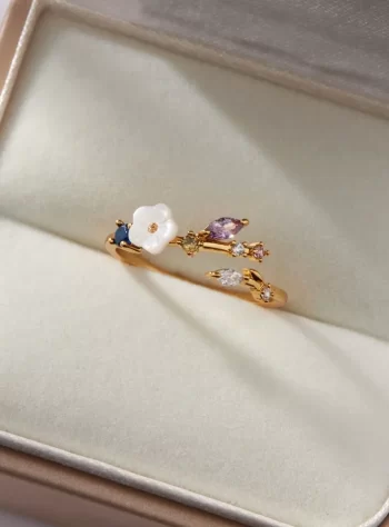 Crystal White Blossom Rings Gold