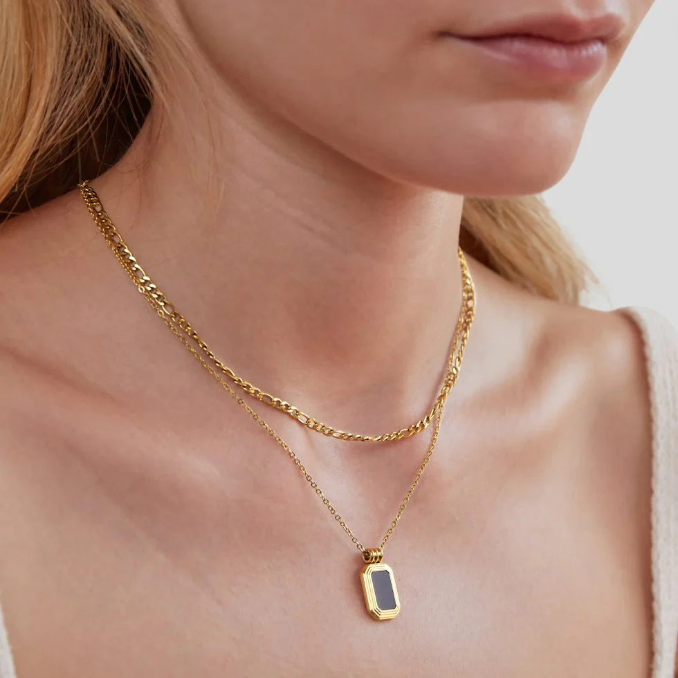 Layered Gold Black Pendant Necklace - Image 5